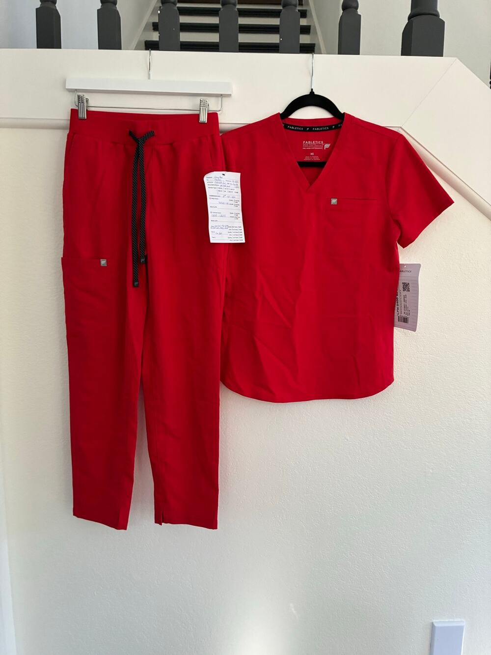 Fabletics NWOT XS Short Ion Scrub Pant Staight & XS Vital Flex Top READ